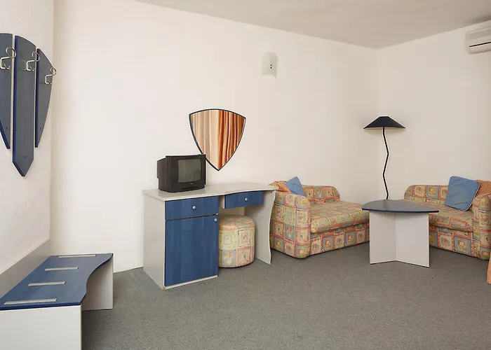 елмар Хотел 3*